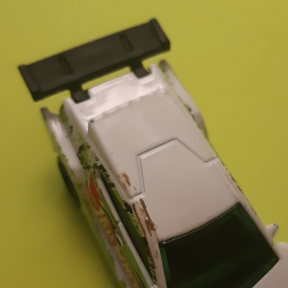 2012 Hot wheels loop coup Diecast 1:64| 8/10 - Picture 2 of 7